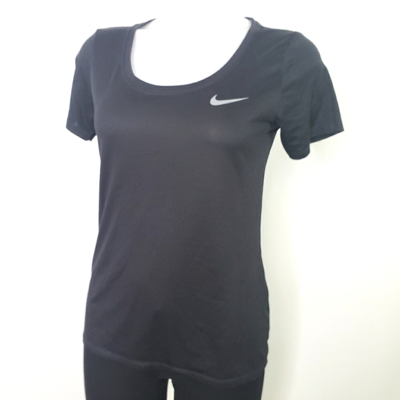 Nike Dri-Fit black performance tee shirt size small - Picture 1 of 7